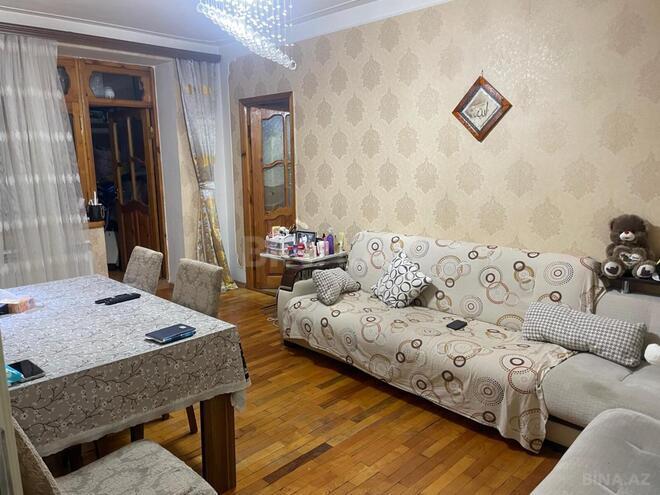 Продаётся 2-комн. вторичка 42 м², м. Кара Караев, photo 4 from 16