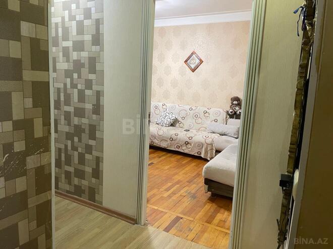 Продаётся 2-комн. вторичка 42 м², м. Кара Караев, photo 5 from 16