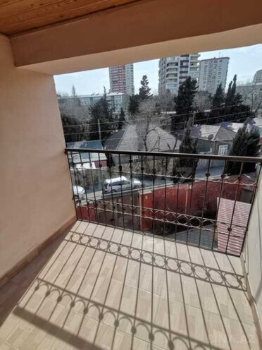 Сдаётся 6-комн. дом/дача 360 м², photo 5 from 22