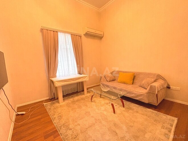 Продаётся 2-комн. вторичка 40 м², м. Сахил, photo 12 from 16