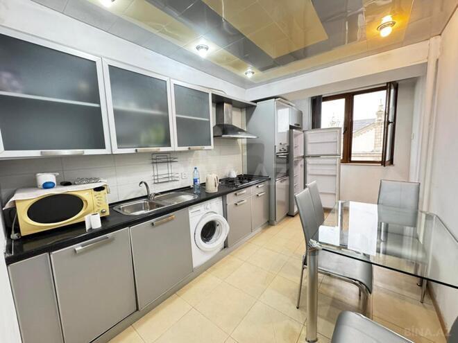 İcarəyə verilir 3 otaqlı köhnə tikili 110 m², 28 May m., photo 11 from 18