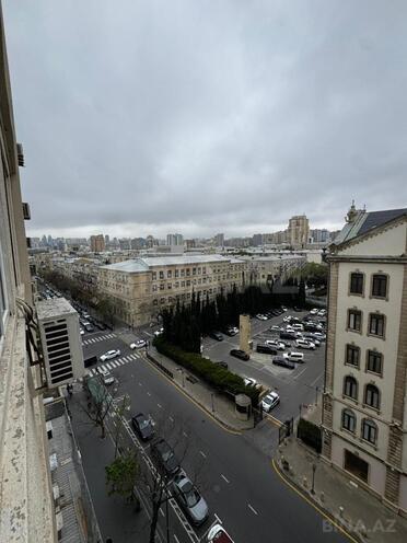 İcarəyə verilir 3 otaqlı köhnə tikili 110 m², 28 May m., photo 13 from 18