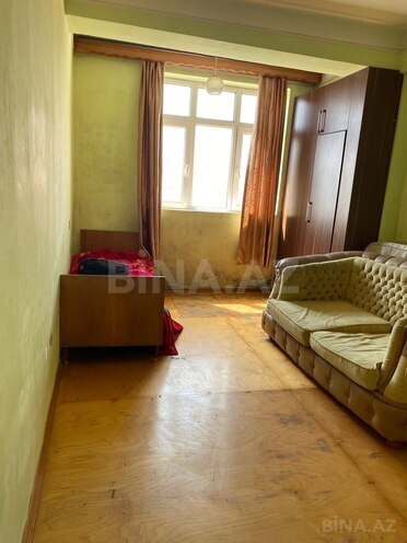 Продаётся 2-комн. вторичка 55 м², м. Ази Асланов, photo 5 from 10