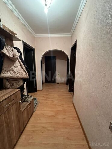 Продаётся 4-комн. вторичка 70 м², м. Ази Асланов, photo 6 from 9