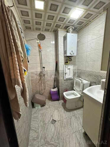 Продаётся 4-комн. вторичка 70 м², м. Ази Асланов, photo 8 from 9