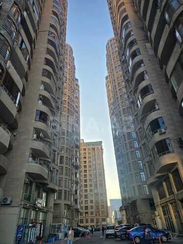Продаётся 5-комн. новостройка 226 м², м. Шах Исмаил Хатаи, photo 1 from 18