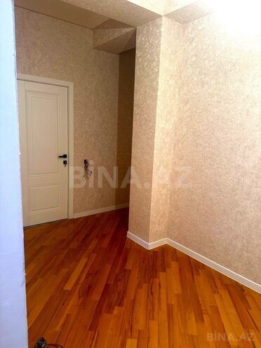 Продаётся 3-комн. новостройка 90 м², м. Кара Караев, photo 7 from 9