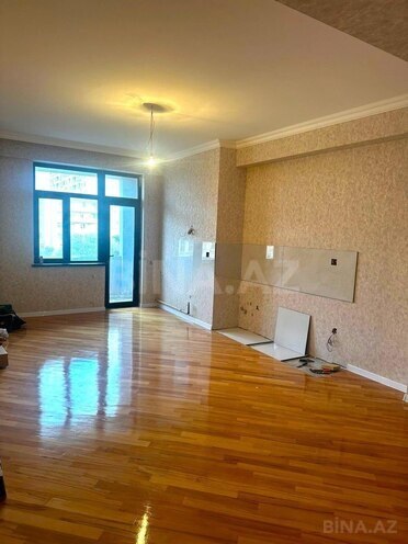 Продаётся 3-комн. новостройка 90 м², м. Кара Караев, photo 6 from 9