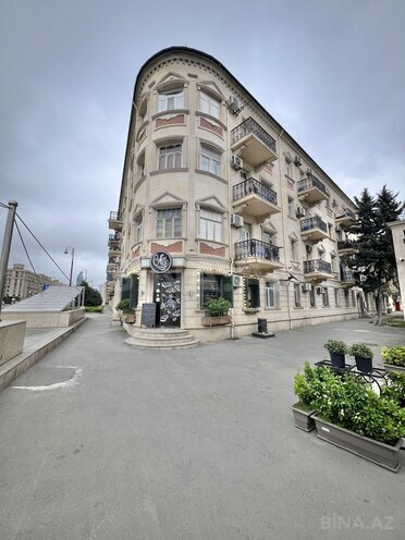 Продаётся 3-комн. вторичка 60 м², м. Нариман Нариманов, photo 1 from 10
