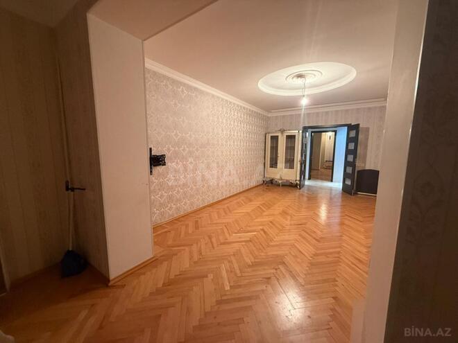 Продаётся 3-комн. вторичка 87 м², м. Элмляр Академиясы, photo 3 from 21