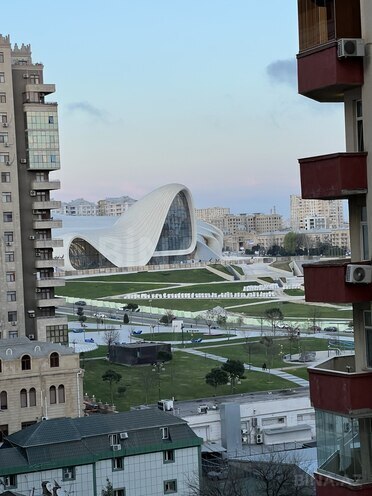 Продаётся 4-комн. новостройка 208 м², м. Гянджлик, photo 1 from 11