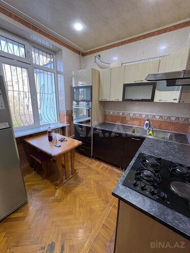 İcarəyə verilir 3 otaqlı köhnə tikili 76 m², Gənclik m., photo 4 from 8