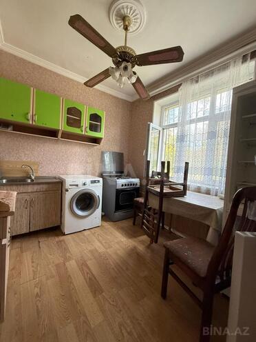Продаётся 2-комн. вторичка 65 м², м. Ази Асланов, photo 8 from 11