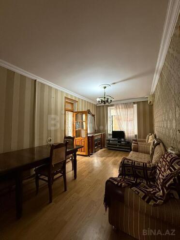 Продаётся 2-комн. вторичка 65 м², м. Ази Асланов, photo 3 from 11