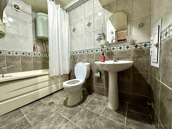 Продаётся 2-комн. вторичка 50 м², м. Кара Караев, photo 14 from 15