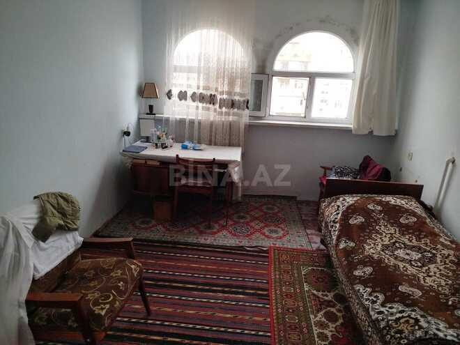 Satılır 5 otaqlı köhnə tikili 120 m², Massiv V q., photo 10 from 15