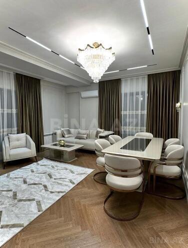 Сдаётся 3-комн. новостройка 145 м², м. 8 ноября, photo 3 from 22
