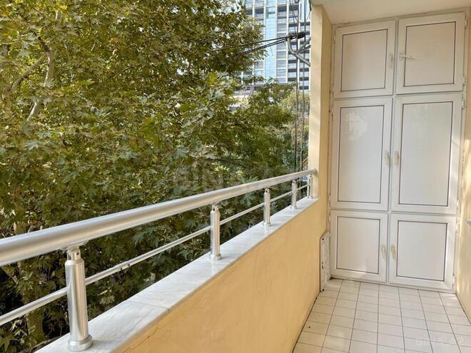 Продаётся 3-комн. вторичка 100 м², м. Ичеришехер, photo 22 from 24
