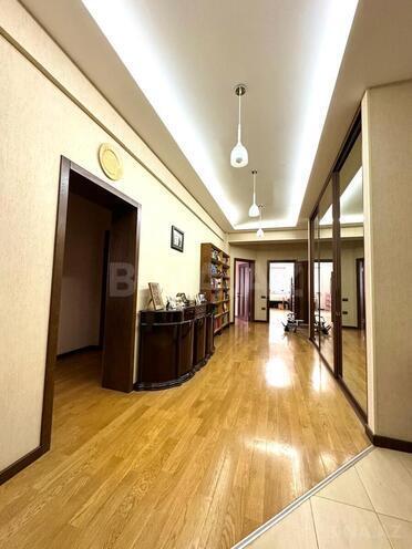Продаётся 4-комн. новостройка 185 м², м. Иншаатчылар, photo 13 from 17