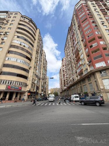 Продаётся 4-комн. новостройка 179 м², м. Нефтчиляр, photo 1 from 26
