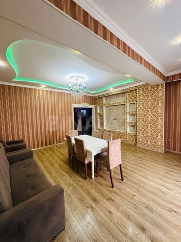 Сдаётся 3-комн. новостройка 140 м², м. Ази Асланов, photo 3 from 11