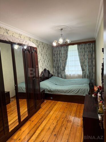 Продаётся 3-комн. вторичка 75 м², м. Нефтчиляр, photo 8 from 10