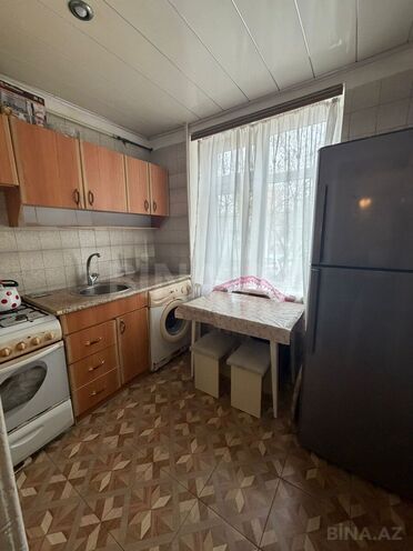 Продаётся 3-комн. вторичка 75 м², м. Нефтчиляр, photo 4 from 10