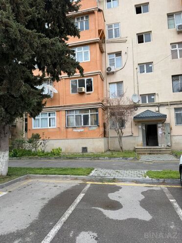 Продаётся 3-комн. вторичка 75 м², м. Нефтчиляр, photo 1 from 10