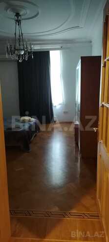 Продаётся 4-комн. вторичка 110 м², м. Элмляр Академиясы, photo 6 from 11