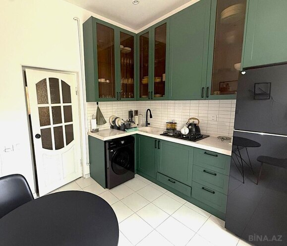Продаётся 3-комн. вторичка 80 м², м. Низами, photo 9 from 11