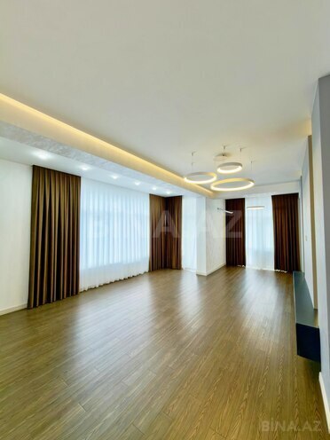 Продаётся 3-комн. новостройка 140 м², пос. Бадамдар, photo 1 from 13