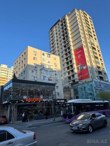 Продаётся 3-комн. вторичка 74 м², м. Иншаатчылар, photo 10 from 19