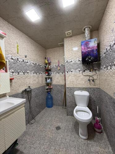 Продаётся 2-комн. вторичка 65 м², м. Ази Асланов, photo 18 from 22