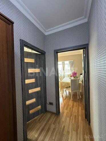 Продаётся 2-комн. вторичка 65 м², м. Ази Асланов, photo 11 from 22