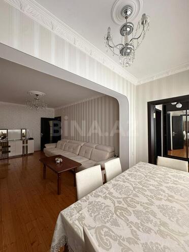 Satılır 2 otaqlı köhnə tikili 70 m², Səbail r., photo 3 from 23
