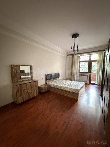 İcarəyə verilir 5 otaqlı yeni tikili 175 m², 28 May m., photo 5 from 30