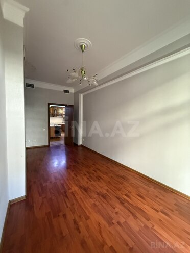 İcarəyə verilir 5 otaqlı yeni tikili 175 m², 28 May m., photo 12 from 30