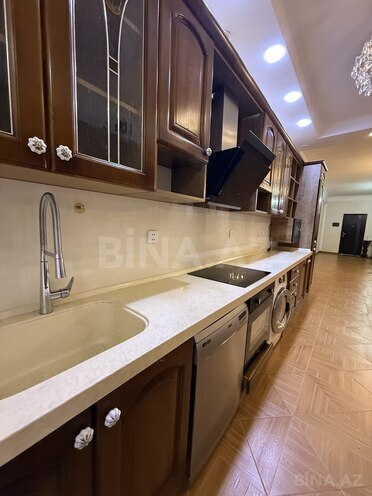 İcarəyə verilir 5 otaqlı yeni tikili 175 m², 28 May m., photo 21 from 30