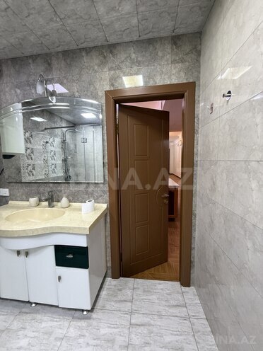 İcarəyə verilir 5 otaqlı yeni tikili 175 m², 28 May m., photo 26 from 30