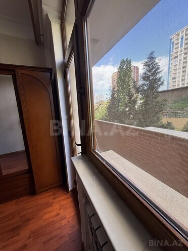 İcarəyə verilir 5 otaqlı yeni tikili 175 m², 28 May m., photo 17 from 30