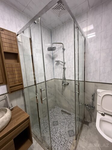 İcarəyə verilir 5 otaqlı yeni tikili 175 m², 28 May m., photo 23 from 30