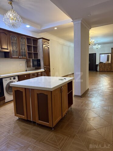İcarəyə verilir 5 otaqlı yeni tikili 175 m², 28 May m., photo 20 from 30