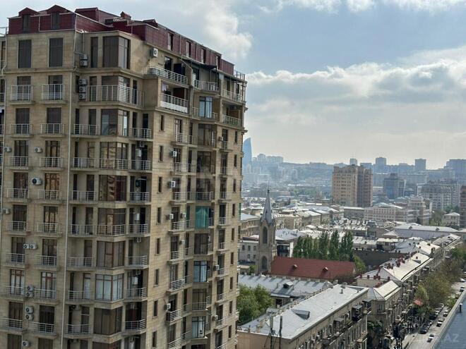 Satılır 4 otaqlı yeni tikili 172 m², 28 May m., photo 24 from 28