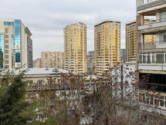 Продаётся 1-комн. вторичка 32 м², м. Низами, photo 8 from 10