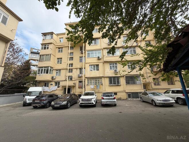 Продаётся 1-комн. вторичка 32 м², м. Низами, photo 9 from 10