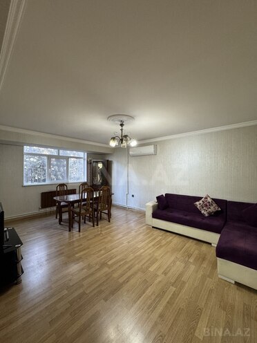 Satılır 3 otaqlı köhnə tikili 75 m², Azadlıq Prospekti m., photo 1 from 12