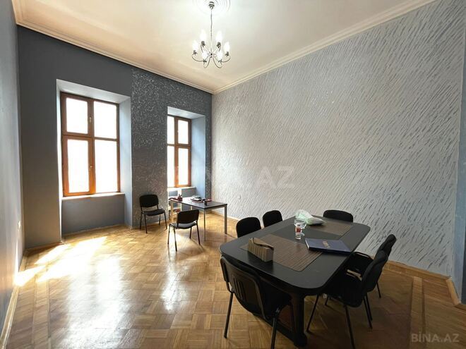 Satılır 4 otaqlı köhnə tikili 200 m², Sahil m., photo 5 from 18