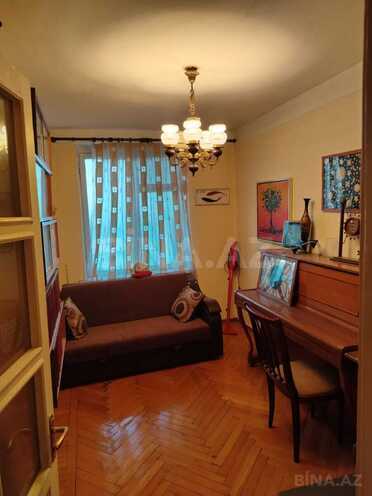 Satılır 3 otaqlı köhnə tikili 90 m², Nizami m., photo 1 from 15
