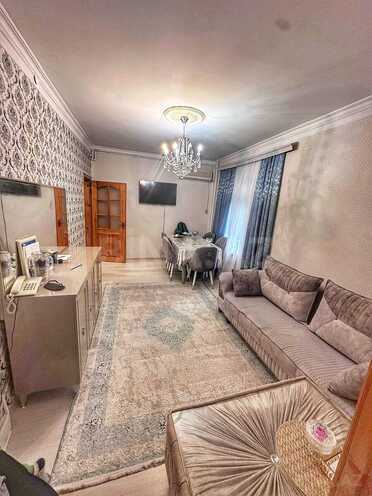 Продаётся 2-комн. вторичка 60 м², м. Нефтчиляр, photo 3 from 9