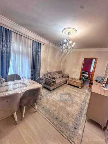 Продаётся 2-комн. вторичка 60 м², м. Нефтчиляр, photo 1 from 9